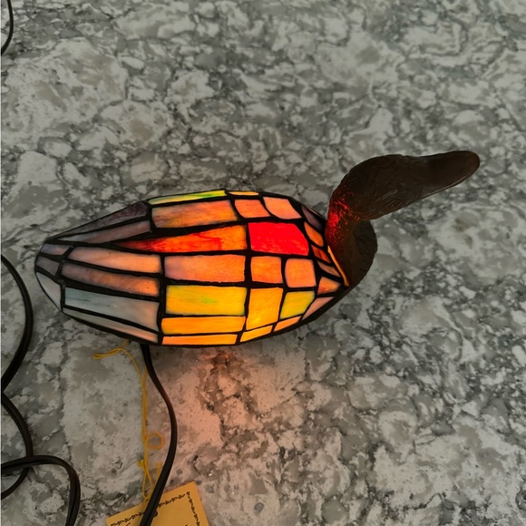 Vintage Quoizel Tiffany duck accent table lamp TF6556R - Picture 3 of 11